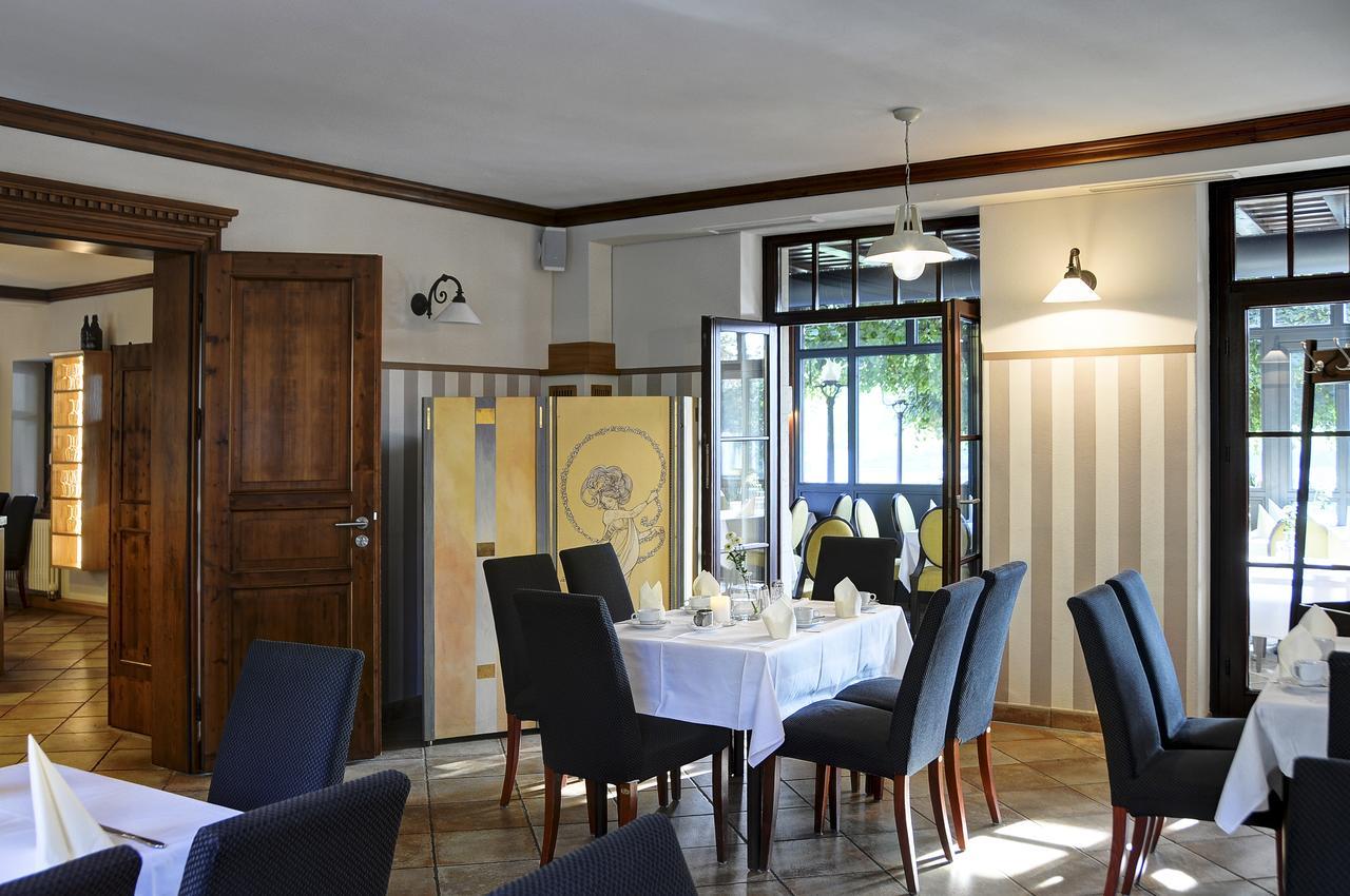 Отель Elbterrasse Wachwitz Дрезден Экстерьер фото